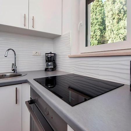 Apartmani Brajkovic โรวีน ภายนอก รูปภาพ