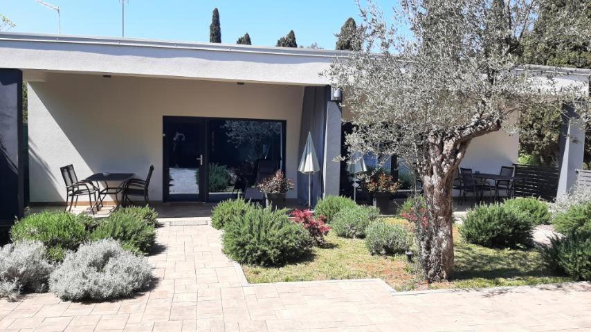 Apartmani Brajkovic โรวีน ห้อง รูปภาพ