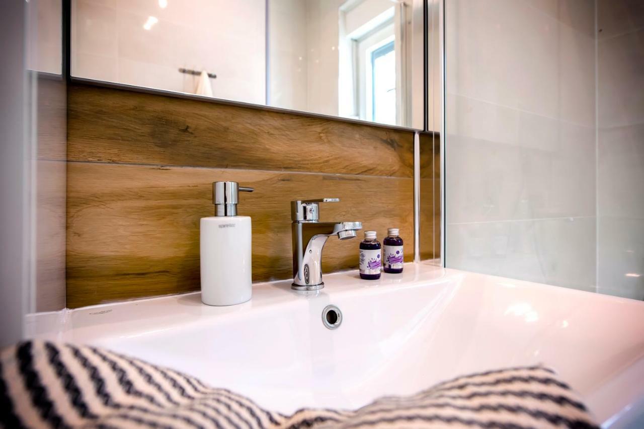 Apartmani Brajkovic โรวีน ภายนอก รูปภาพ